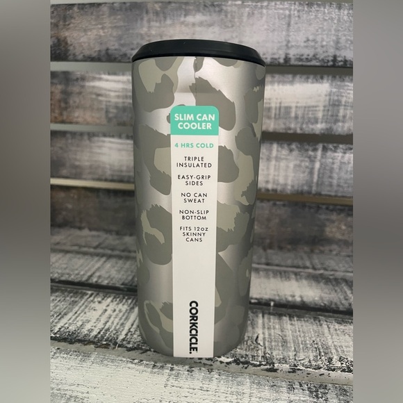 Corkcicle Other - Corkcicle slim can cooler • NWT